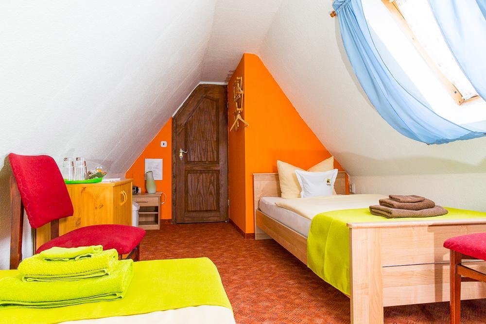 Kraeuterhotel Garni Zur Klostergrotte Nohra  ภายนอก รูปภาพ