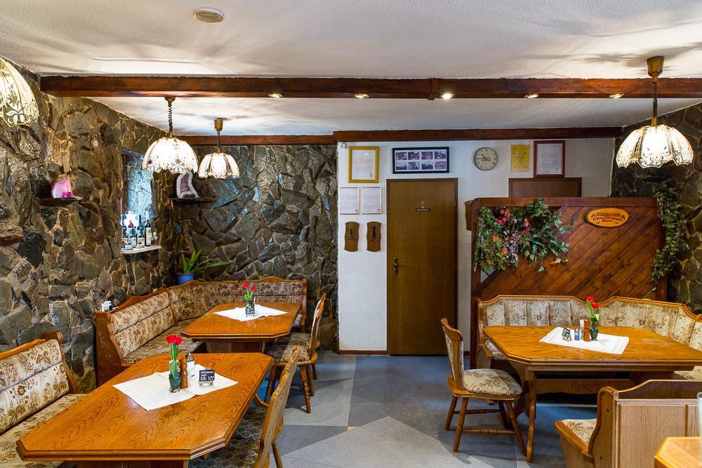 Kraeuterhotel Garni Zur Klostergrotte Nohra  ภายนอก รูปภาพ
