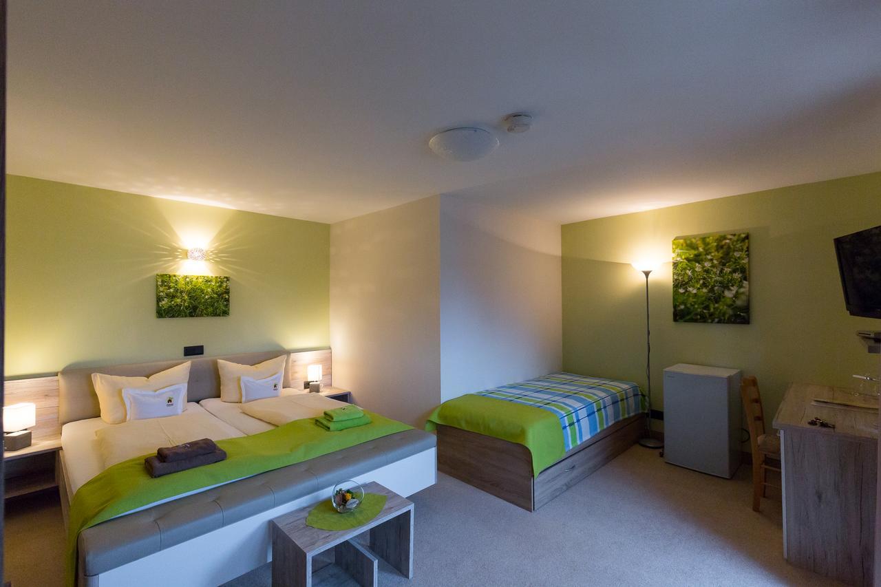 Kraeuterhotel Garni Zur Klostergrotte Nohra  ภายนอก รูปภาพ